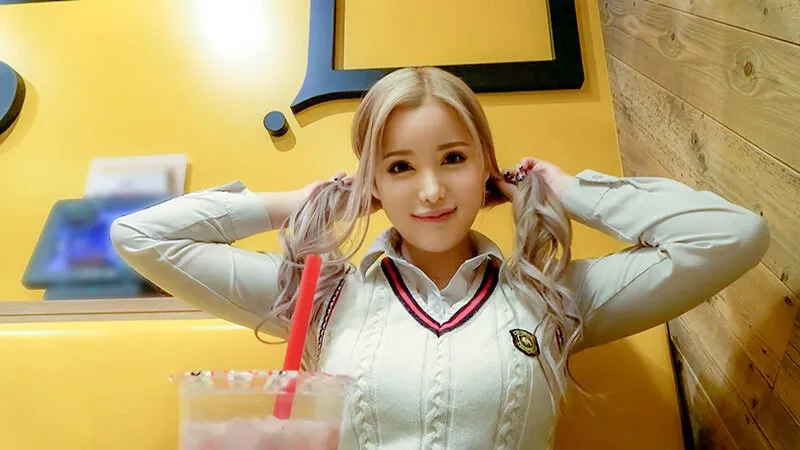 【援交JK中出しハメ撮り流出】お姫様系金髪ギャル ひめたん（18） 白雪ひめ