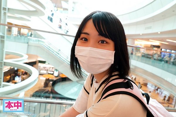 こんな田舎者だけどAV女優になれますか？ 宮崎の人口2000人の街から来た女の子が上京AVデビュー 篠原りこ