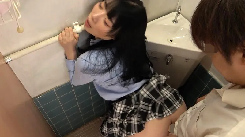 【100円】【川原りま】りまさん【EカップJK 盗撮・公衆トイレ中出しセックス動画流出】