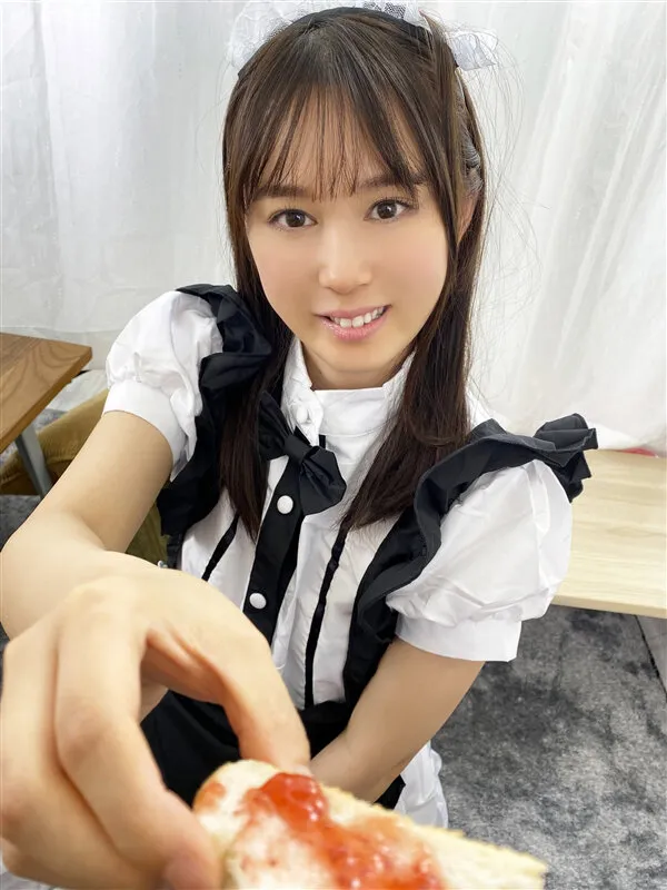 【VR】朝から晩までいつでも生ハメ中出しOK【俺専用献身エロメイド！】絶頂潮と愛液で大洪水の敏感早漏マンコで超濃厚ご奉仕！一滴残らずザーメン搾取してくれるド助平メイドと【口内射精・顔射・中出し2発】孕ませSEX！ 花芽ありす