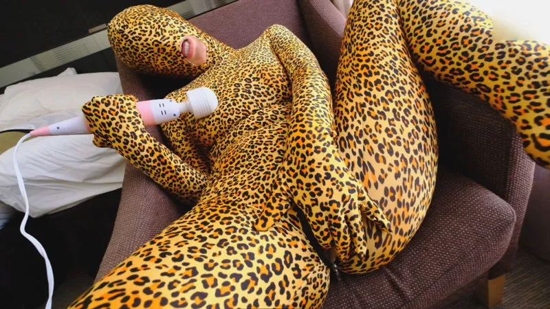 静河【巨乳長身素人 全身タイツハメ撮り流出】