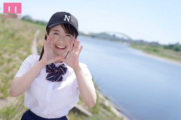 新人 エッチな青春がしたいッ！全国野球大会出場経験有り！関東圏内の‘可愛い女子マネ’と掲示板でスレが立った 爽やか笑顔の直球美少女 AVDEBUT！！ 深月めい