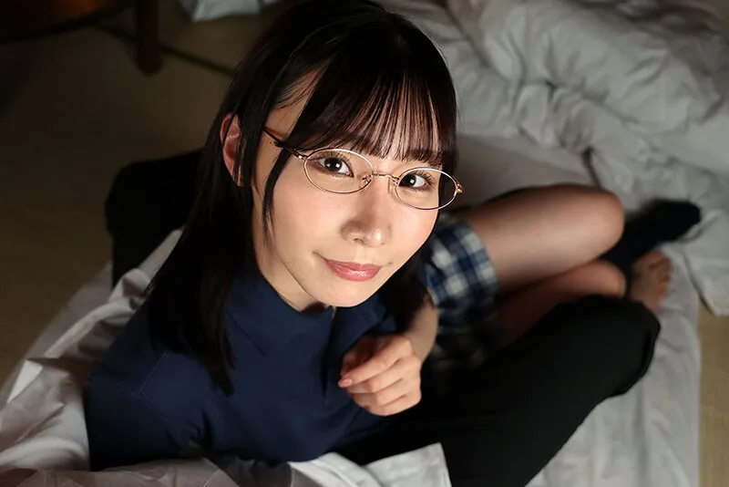 【JK】【VR】声が小さいのに…おしゃぶりは凄い。うだるような夏、内気な後輩に迫られる放課後の娯楽 Nia