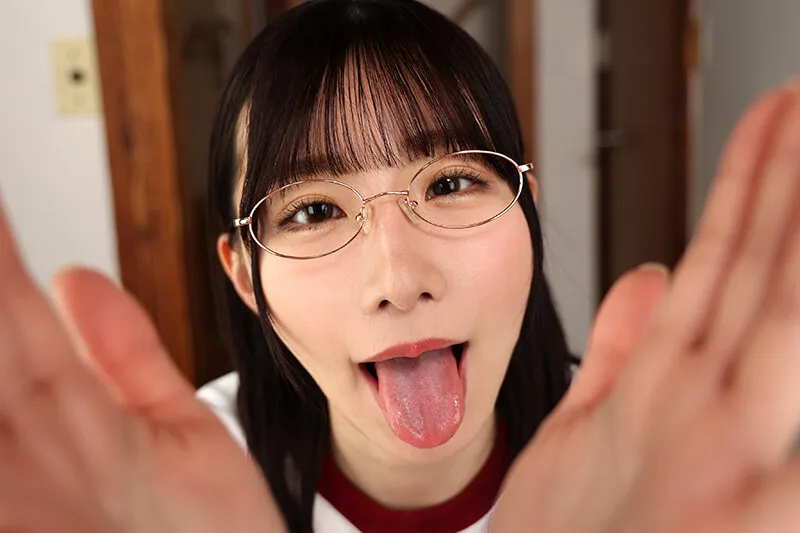 【JK】【VR】声が小さいのに…おしゃぶりは凄い。うだるような夏、内気な後輩に迫られる放課後の娯楽 Nia