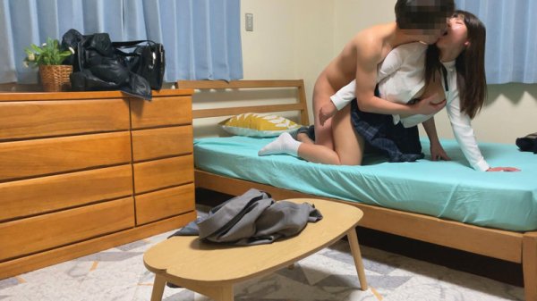 【姫咲はな 他】連れ込みSEX 素人ムクムク流出映像 男の部屋に連れ込まれたエロい女子がSEXしまくり制服・中出し・盗撮・流出 勝手にAV発売 秘蔵の6名 超尺496分
