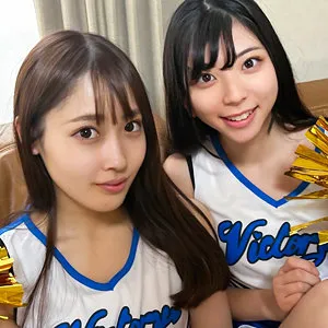 【天然美月 百咲みいろ】みづき＆みいろ【きつねダンスチアガール乱交ハメ撮り流出】