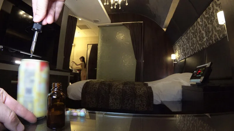 【工藤ララ】【JK】日焼けあとが残る受験勉強中の女子校生ららちゃんを媚薬漬けにしキメセク完全生中メス堕ち！！