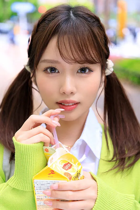 【パパ活・援交JK】【VR】顔面特化アングルVR ～感度高めな関西弁ギャルJ●と深愛な￥交SEX編～ 新井リマ