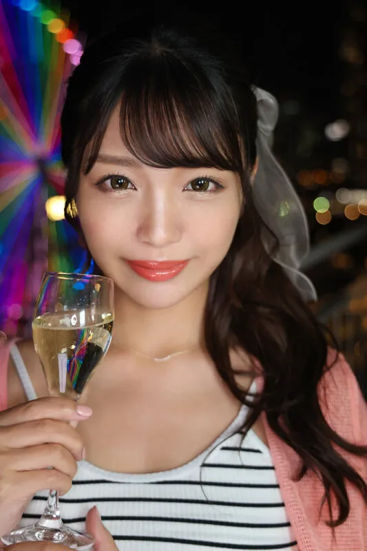 【VR】顔面特化アングルVR ～キスの相性が抜群な彼女・ひまりとお泊まりデート～ 木下ひまり