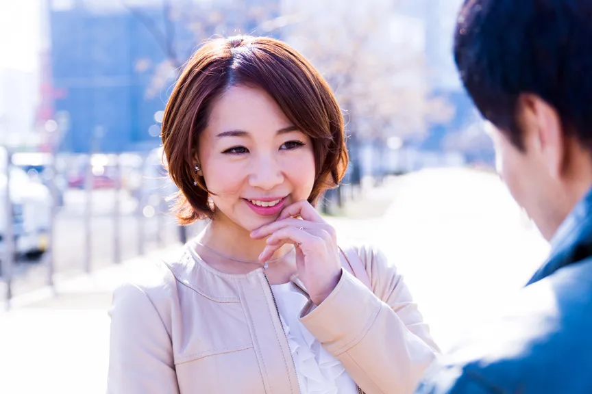 旦那の知らない所で抱かれていた不倫妻 清楚な顔の裏で押さえつけられていた性欲がいっきに開花してしまった本当は真面目な奥様に中出し4 12名