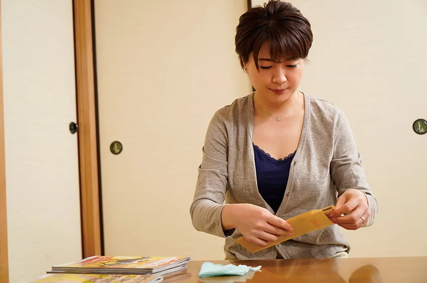 卑劣な義父に、毎日犯されています…。 柚木ひおり