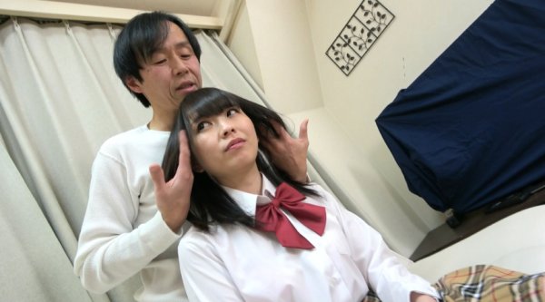 【如月夏希 他】制服少女たちの綺麗な髪に発射したい4