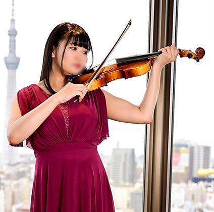 【流出】Jカップ爆乳バイオリニスト　お育ちの良いお嬢様が下品な喘ぎ声でイきまくる!!激しいピストンに爆乳を振り乱しながら種付けされる衝撃映像