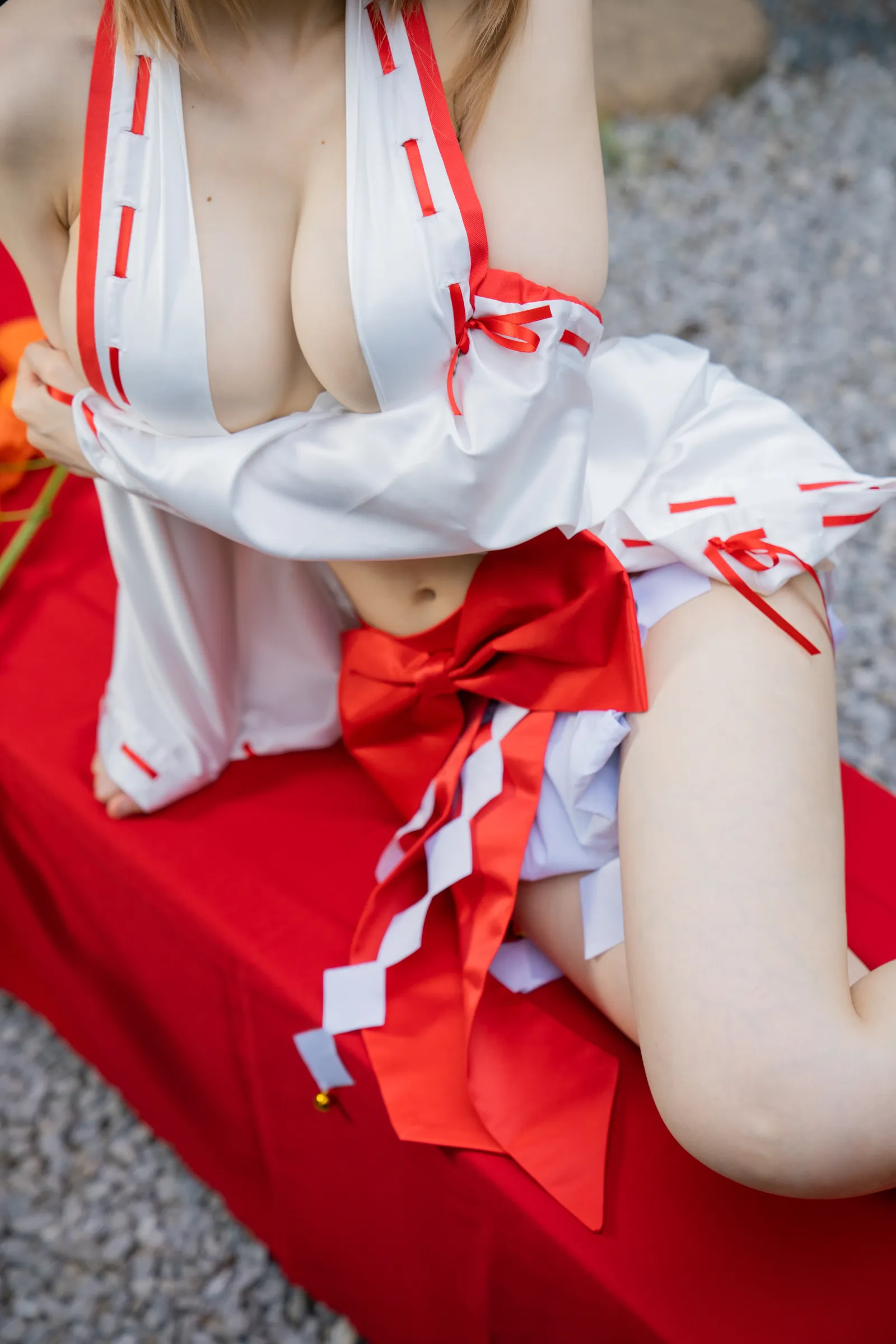 【ひやしみつき】みつきつね。【ケモミミ狐巫女】