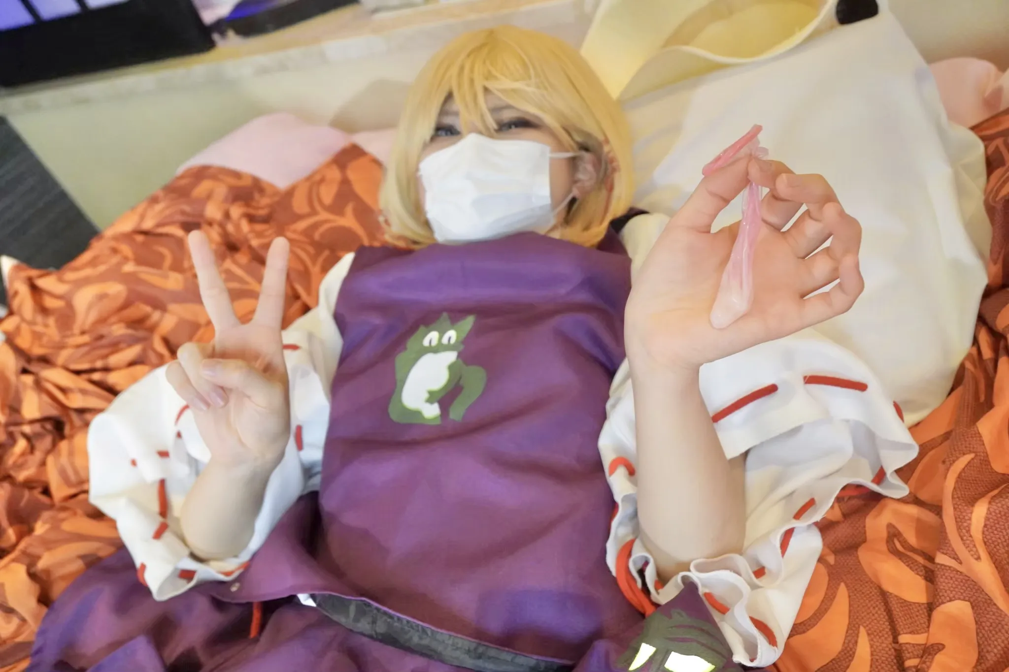 【東方Project 洩矢諏訪子】【初撮り！】  素人レイヤーと秘密のオフ○コ 小さな神様と一発キメてみた！