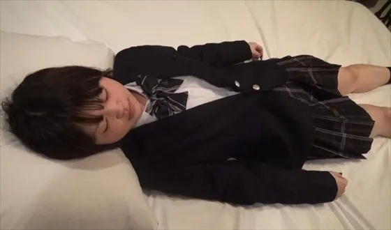 【JK中出し昏睡レイプ】■イモ可愛い制服娘をやりたい放題中年■メイド志望■地味かわいい■