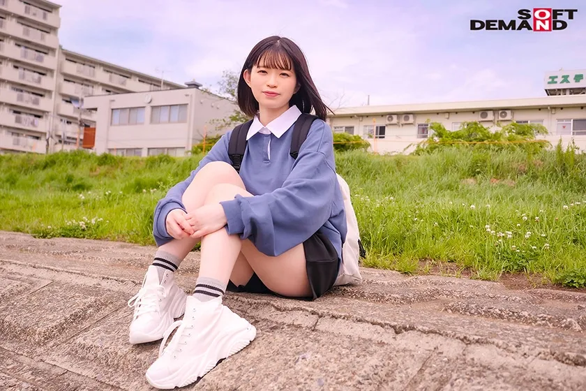 ぽやんとして素朴なむっつりスケベちゃん。 「大きいおちんちん挿れてみたいです…。」 妄想ばくはつレンタカー屋の道産子娘の赤面AVdebut 星宮こと