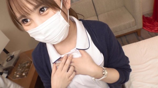 マジ軟派、初撮。 1572 『現金の掴み取りに挑戦しませんか？』の声に足を止めた看護師さん！しかしその代償にHな撮影を交渉されて…お金に目がくらみ柔らかF乳を揺らして喘ぎまくる！