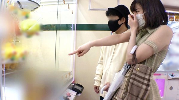 【光島遼花】マジ軟派、初撮。 1743 真っ白な肌！スベッスベの美尻！池袋で見つけたヲタ活美少女は性欲が溜まり気味！？ホテルに連れ込まれ発情した子ウサギちゃんはされるがままに感じまくり！膣奥に刺激が走る度に歓喜の声を響かせる！