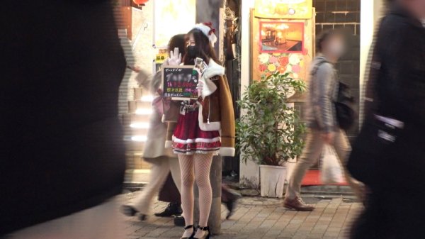 【蓮見天】マジ軟派、初撮。 1732 サンタコスの激かわガールズバー店員とホテルIN！無駄なお肉一切ナシの極上スレンダーボディ！タイプの男優に膣奥突かれてキャンキャン喘いで連続絶頂！