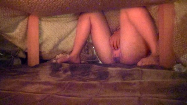 【希咲アリス】百戦錬磨のナンパ師のヤリ部屋で、連れ込みSEX隠し撮り 239 推定Jカップの爆乳娘とのSEXを盗撮！寝落ちした友達が起きないように声を潜めて…しかし我慢できずに漏れ出す卑猥な叫び！ピストンの度に揺れる乳に目が釘付け！