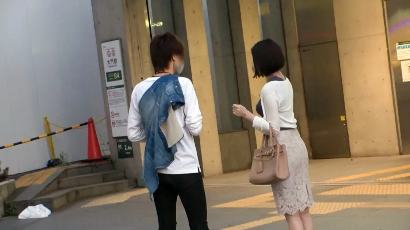 【深美みりあ】マジ軟派、初撮。 1859 上品で仕事熱心な秘書、仕事帰りにイケメンナンパと飲んですっかりオンナに！持ち帰られてイチャラブSEX！白くてもっちりした柔肌ボディが魅力的！敏感マ●コからはジョバジョバと潮吹きまで！！