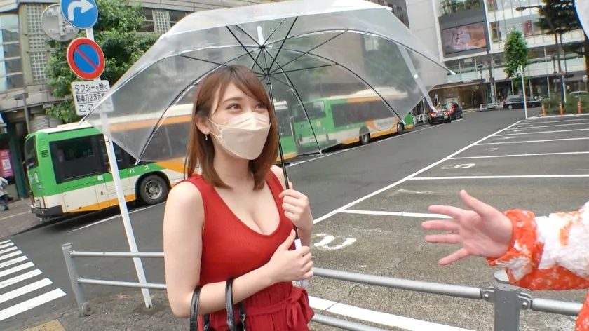 【藤井聖華】マジ軟派、初撮。 1832 恵比寿の街を胸元ガッツリ開いたワンピースで歩くデカパイお姉さんをナンパ！彼氏と分かれそうだという寂しさに付け込んで優しくすり寄り背徳SEX！！