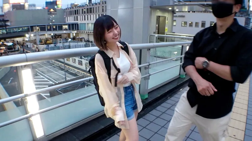 【市井結夏】マジ軟派、初撮。 1860 彼氏を地元に残し上京した現役JDを渋谷でナンパ！純粋なのは見かけだけ？テニサーの先輩と3P浮気SEXをするドスケベ娘！超敏感マ●コを突かれて中イキ連発！