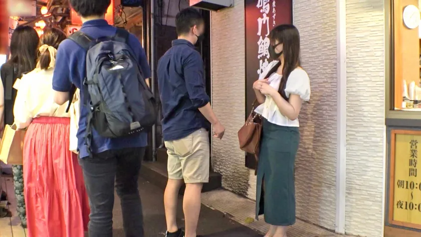 【野咲美桜】マジ軟派、初撮。 1872 清楚なフリしたドスケベ妻をナンパ！巨乳で巨尻なエッロイ体でいろんな男をつまみ食いしてきたのか…けしからん！お仕置きSEXしようとしたら自らゴムを取り出し挿入懇願！！