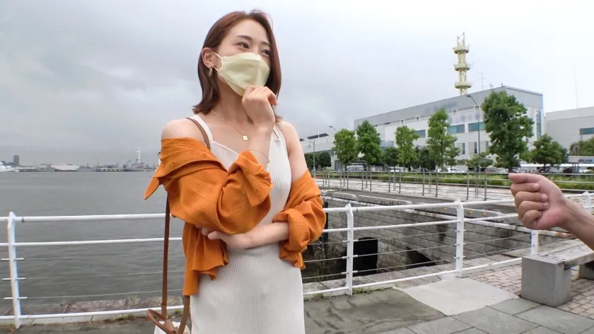 【白花こう】マジ軟派、初撮。 1840 大人の色気漂うお姉さんをナンパ！恋バナ→オナニー談義→SEXに発展！スレンダーな体にスベスベの小尻…ホテルの一室に卑猥な吐息を響かせ、体を仰け反らせる！