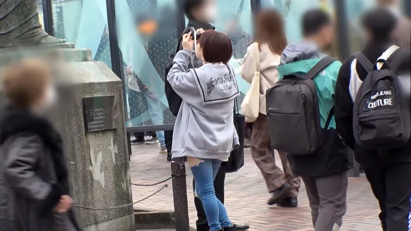 【姫野らん】マジ軟派、初撮。 1914 おっとりカメラ女子を高田馬場でナンパ！話しててほっこりするミニマム少女(身長148cm)も実は欲求不満で… 脱がしてびっくりスベスベもち肌！頬ずりしたくなる真っ白なお尻を鷲掴みにしてピストン連打！！！