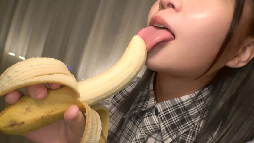 【円井萌華】マジ軟派、初撮。 1917 清楚系アイドルの裏の顔！ステージを降りれば化けの皮が剥がれる！実はSEX大好きなビッチっぷりがあらわに！チ●ポの扱い方が明らかに手慣れてて… 巨根をブチ込まれ気の抜けた声と表情で快楽に浸る！！