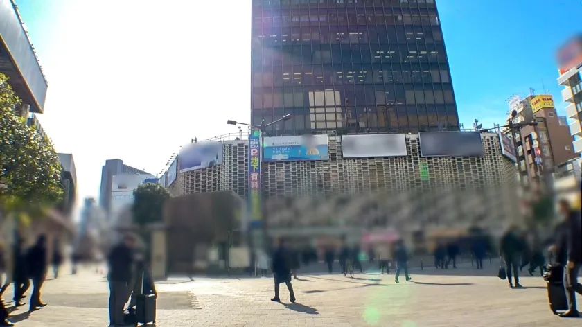 【水湊楓】マジ軟派、初撮。 1927 謝礼に釣られてホテルまで着いてきた黒髪美少女！性感帯のヒザを触ると落ち着いた雰囲気から一変！即スイッチ入ってハァハァ荒い息づかい！チ●ポ挿入でさらにギアが1段上がり、呻くように喘ぎだす！普段とのギャップがエロ素晴らしい一作！！