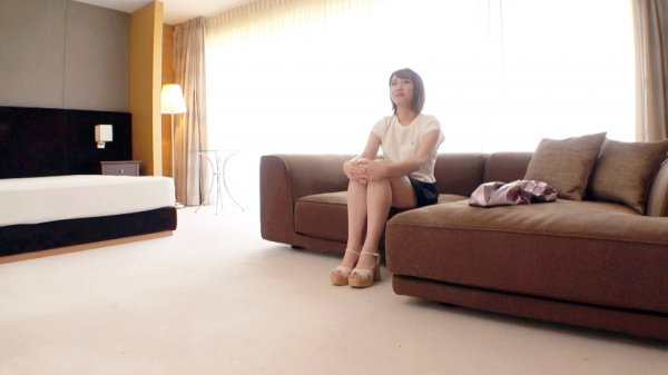 【成海美雨】【爽やか系】【超絶美脚】みうちゃん参上！！美少女の応募理由は「チ●ポが欲しい♪」猫カフェで働く彼女は猫という癒しがあるが『チ●ポ』というオ●ンコを満たす欲求がないw楽しみ全開で移動中は爆弾発言を連発www【色白もっちり素肌】【超ド級美尻】チ●ポが好きすぎてエロさ爆発！吸引力が凄すぎるフェラに激ピストンにエロ汁ダダ漏れパイパンオ●ンコっとエロ全開！！エッチ大好き美少女の貪欲SEXを見逃すな！！