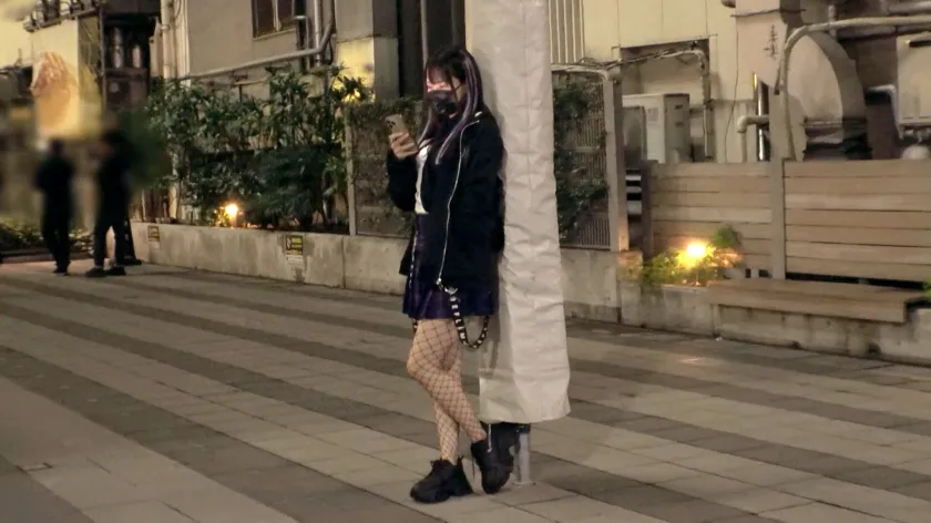 【広瀬なるみ】【パンク】【ゴシック】コンカフェで働く「なるにゃん」は大きな野望を持っています！？『エッチで超有名人になる！！』コンカフェの枠を超えて、世の中すべての男性の注目を集めるためにエッチな撮影に挑む！！ここで意気込みを一言。『感じているだけじゃなく、責めている私を見てねw』【小悪魔コス】【激美ボディ】小悪魔ゴシック美少女は異常に敏感なボディ！「イクっ！またイクっ！」スパンスパンと強烈ピストンので絶頂繰り返し、今まで味わったことのない快感に体をガクガクさせて、顎を上げて感じまくりwハードピストンで何度も全身を震わせながらイキまくりSEXを見逃すな！！