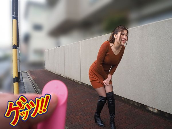 【霜月るな 他】ノリが良さそうな黒ストギャルさんに「リモバイ」を着けて10分耐えたら謝礼もっとあげますとお願いしたところ…