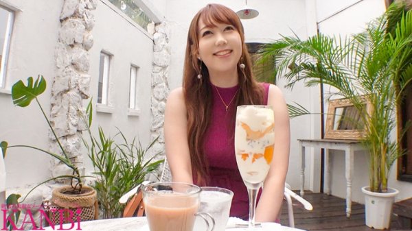 客の要望を何でも受け入れ枕営業もこなす 生保レディの人妻 杉崎めぐ 31歳 AVデビュー 色白むっちりボディが魅せる枕営業セックス初公開！！