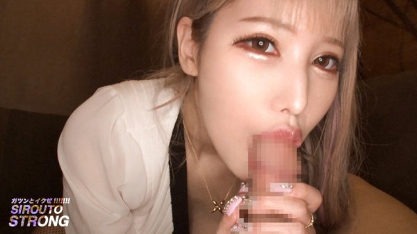 【白雪ひめ】【尋常じゃないハメ潮】余分な前説、ヌルい前戯、一切無し！！イキなりフルスロットルで、潮吹きとイラマの天才をイカせまくるッ！！！「私のおマ○コ使って気持ち良くなって欲しい」ひたすらヤラレたいSEXジャンキーがシロウトストロングにやってきた！！イラマで自ら喉奥にぶち込みまくってとんでもない異音をひびかせるドM美女が、潮とヨダレにまみれまくって乱れ狂う！！！過去最大の潮吹き量にカメラとベッドが崩壊寸前！！！？？？「もっとイジめてくださいぃいいいい！！！」と懇願する最強どエロ娘に性豪チ○コ7本が襲い掛かるッ！！！！！