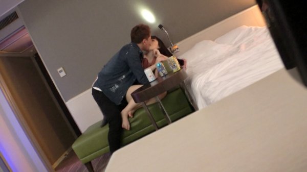 【高瀬りな】ハーフ系美少女にナンパ中出し！顔射の2回戦！！浮気心が止められない彼氏持ち乙女とのハメ撮り記録