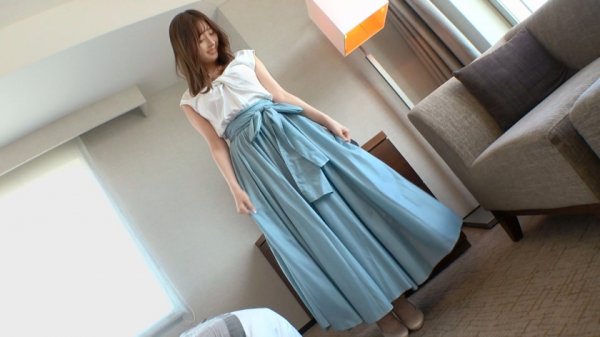 【北乃ゆな】【初撮り】【そそられる谷間】【ぐっちょり潮吹き】品の良さとエロスを持ち合わせる丸の内OLが登場。清楚OLが卑猥な音を鳴らしながら肉棒を丹念に舐め上げ、膣中に挿入されるとカメラ前で痴態を晒して.. ネットでAV応募→AV体験撮影 1626